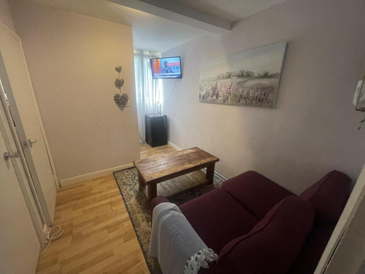 Comfy And Lovely 1-bed In *