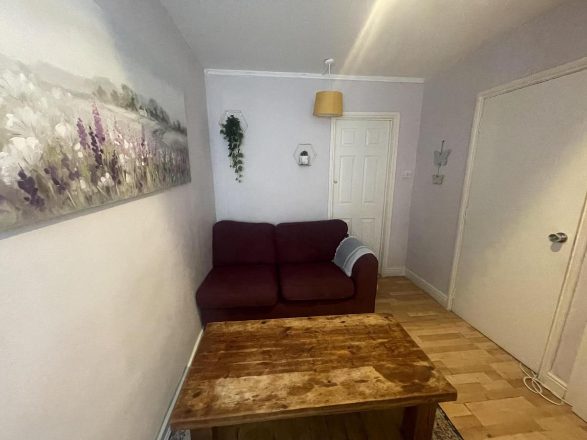Comfy And Lovely 1-bed In Appartamento